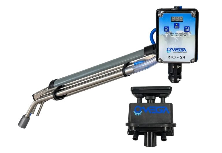 Retirador automtico de pezoneras Omega RTO-24 con controlador digital y brazo sobre fondo blanco